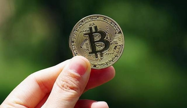 神级操作！比特币交易是什么意思（比特币网络进行的数字货币转移）